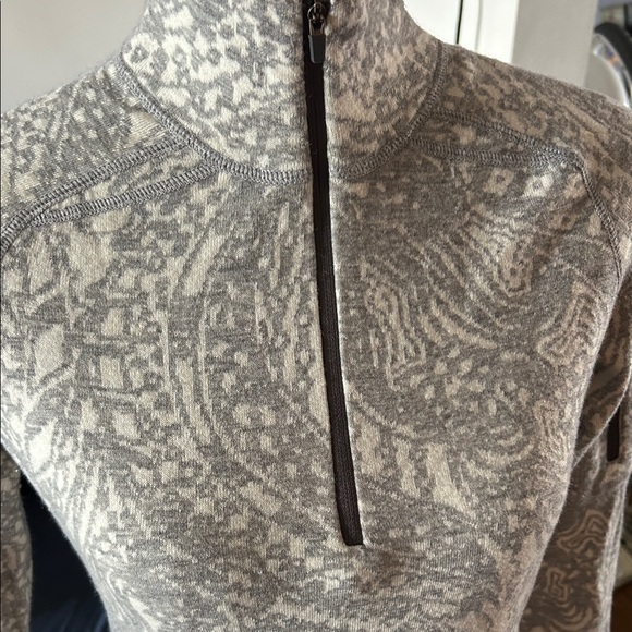 Title Nine Gray Long Sleeve Nine Mercury Sweater Dress - Picture 7 of 9